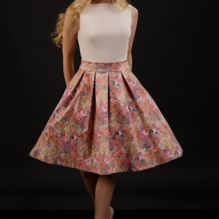 Suknelė pastelinė klostelė